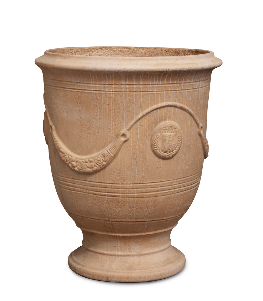 Anduze Pot with Garlands