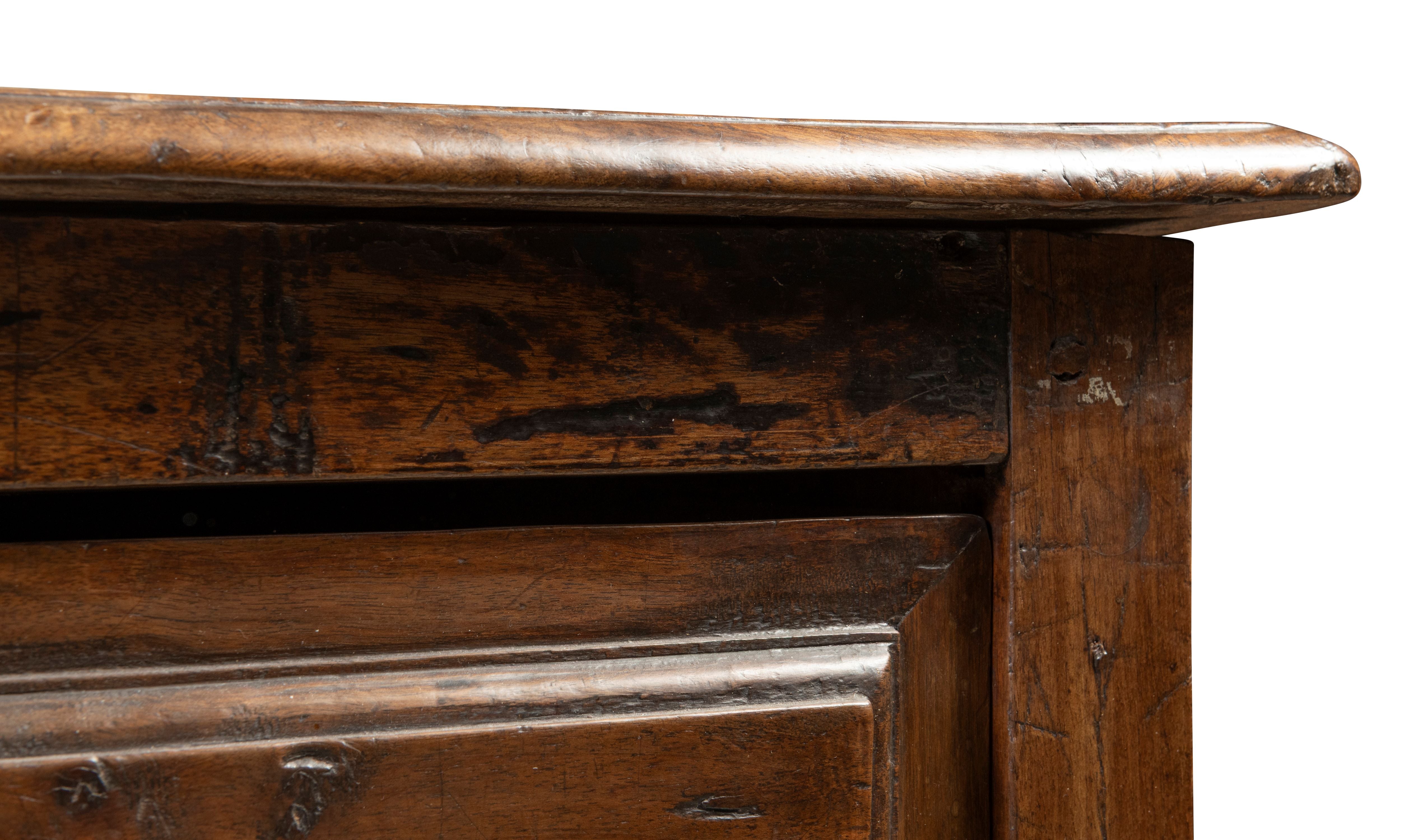 Spanish Carlos II Walnut Chest of Drawers (GS. 16)