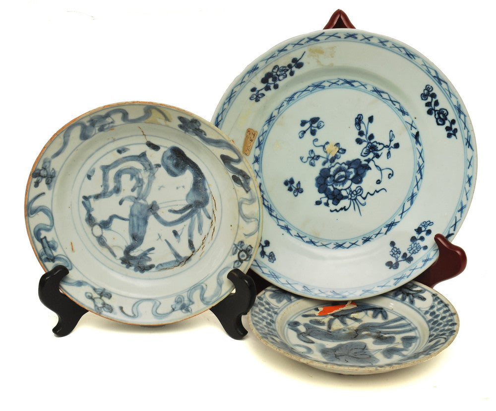 A Group of Three Chinese Plates, Late 17th Early 18th Century