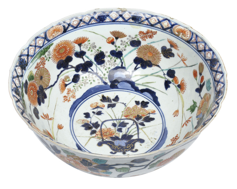 A Chinese Imari Porcelain Bowl